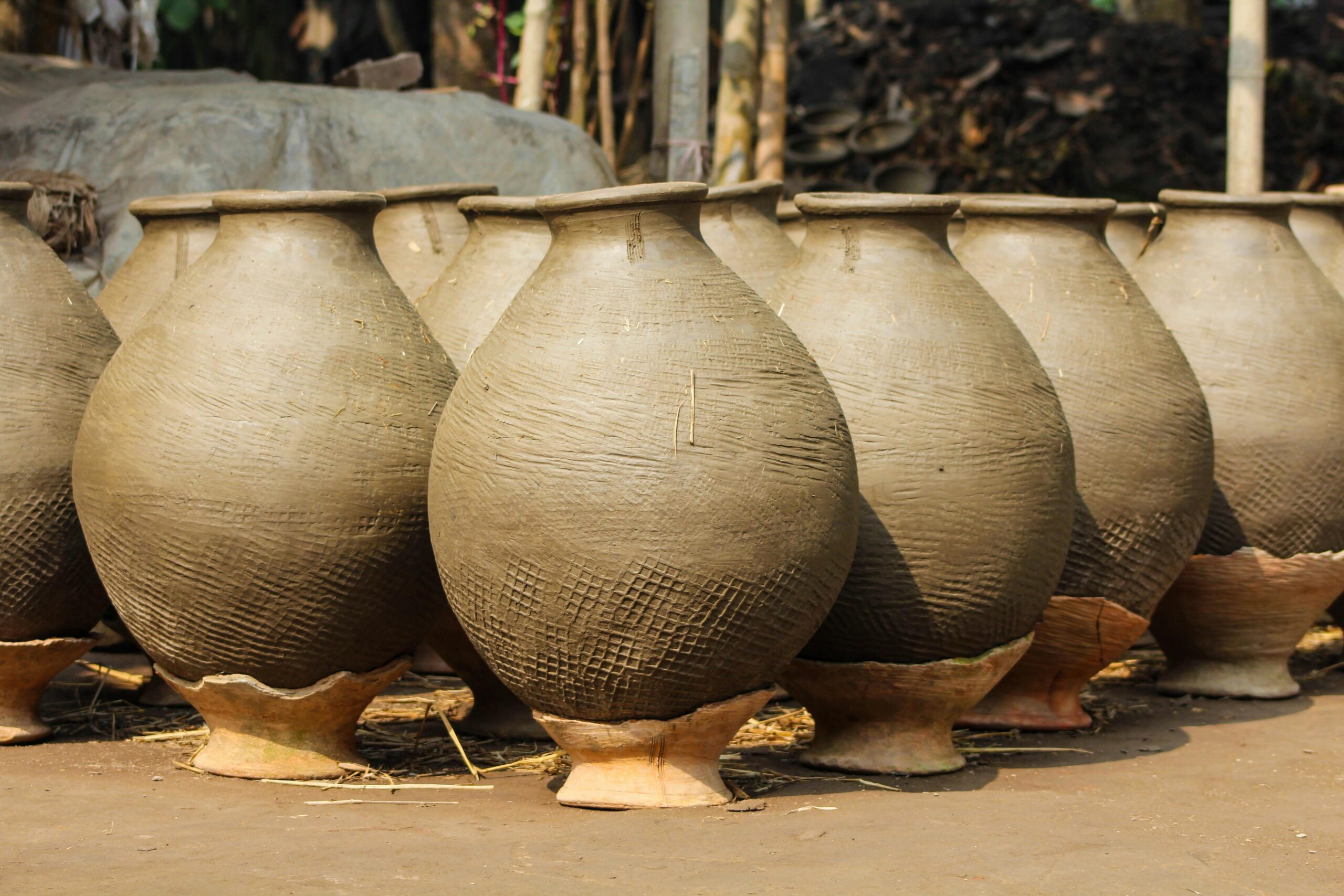 Vasos com história: a herança cultural dos vasos vietnamitas e sua relevância atual